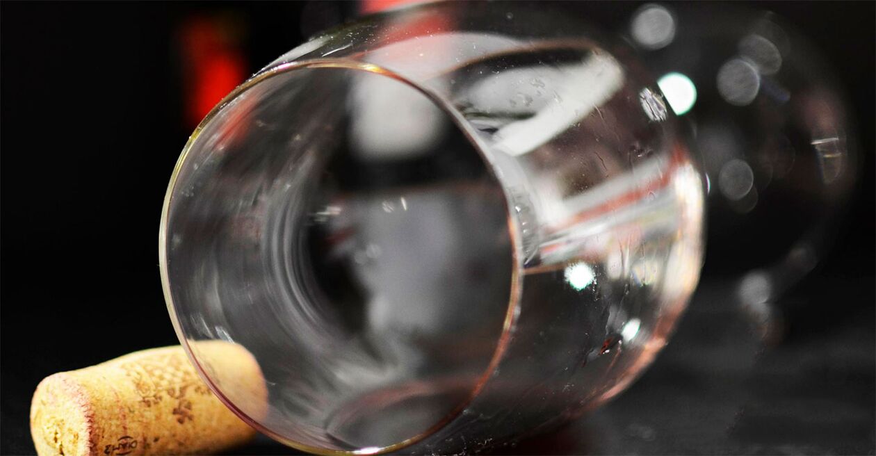 Unzeeche vun Alkoholismus zu Männer